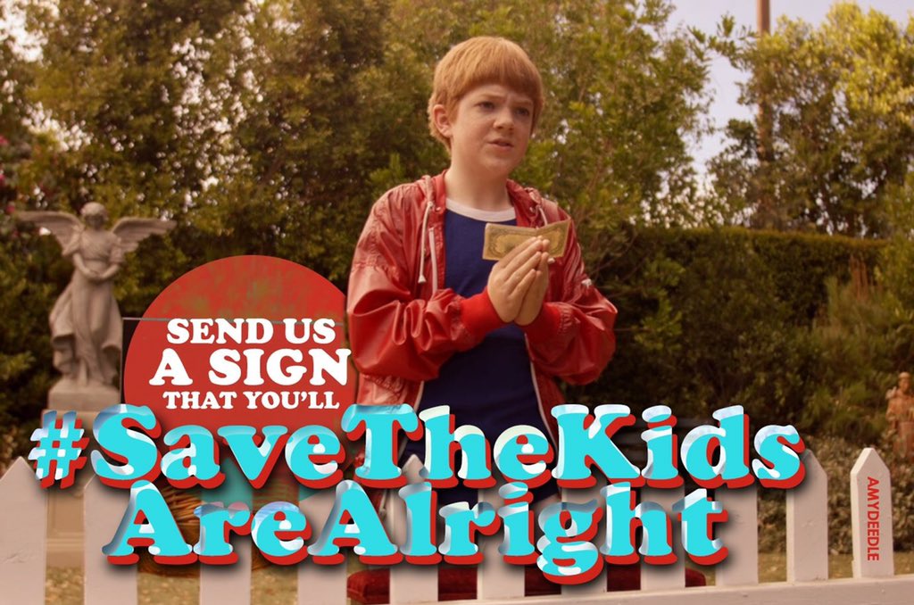 annabee231's tweet photo. Can #anynetwork get our favorite family comedy back in production? @CBS @nbc @FOXTV @iontv @hallmarkchannel @paramountnet @TheCW #saveTheKidsAreAlright ☘️☘️☘️☘️☘️☘️☘️☘️☘️☘️☘️☘️ https://t.co/gfysCtwvHp