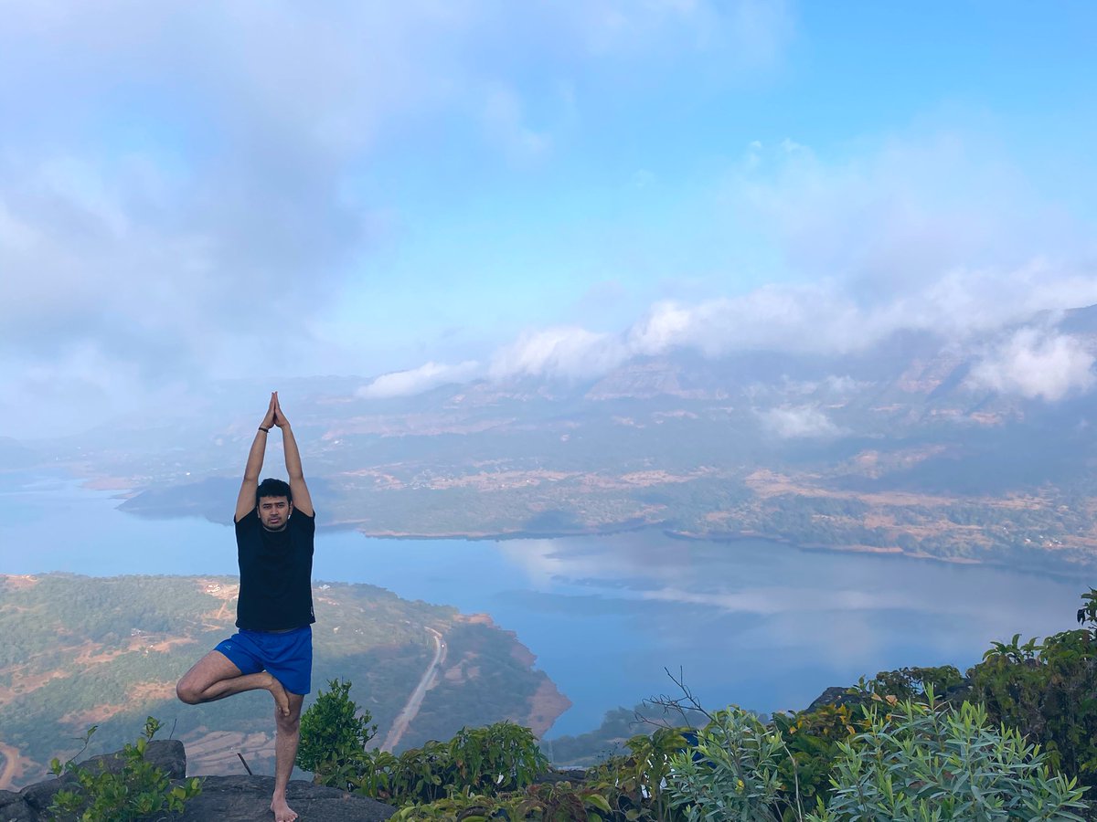 Tejasvi_Surya's tweet photo. Yoga! 

The only way you achieve union with the cosmos. 

Good Morning everybody! :) https://t.co/MTwPQmP4Ch
