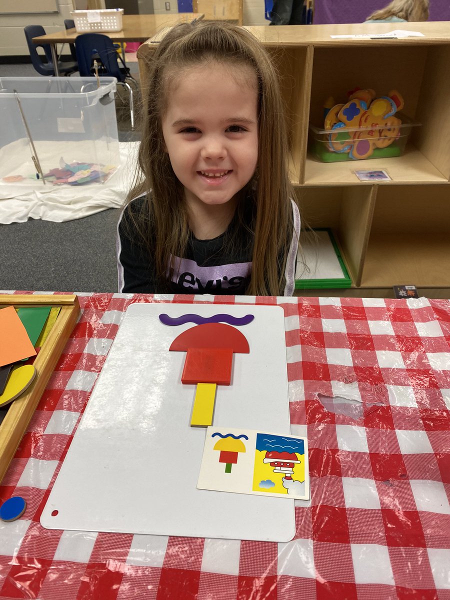 PreKCubs's tweet photo. Morning preschool has enjoyed a variety of indoor activities this week! #lincoln #PreKCubs https://t.co/CngfdEJL6e