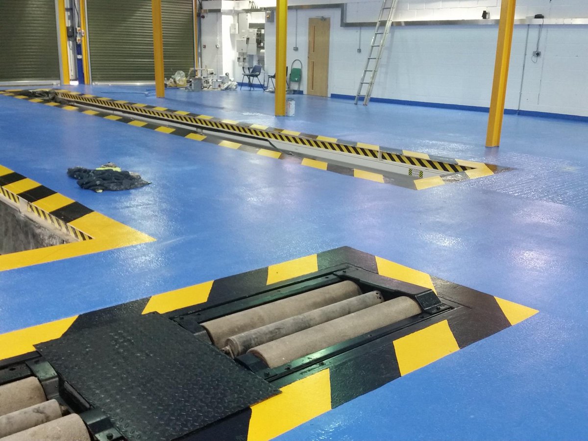 GraylineATF's tweet photo. Despite being back to 4 testing days a week, we are experiencing high volumes of work. As a rule of thumb, we ask you to book at least 6 weeks in advance for all your MOTs, safety inspections and servicing/repair work to avoid disappointment.

https://t.co/Z5MzuHwxhu
#ATF #Oxon https://t.co/V8OmpqXPPc