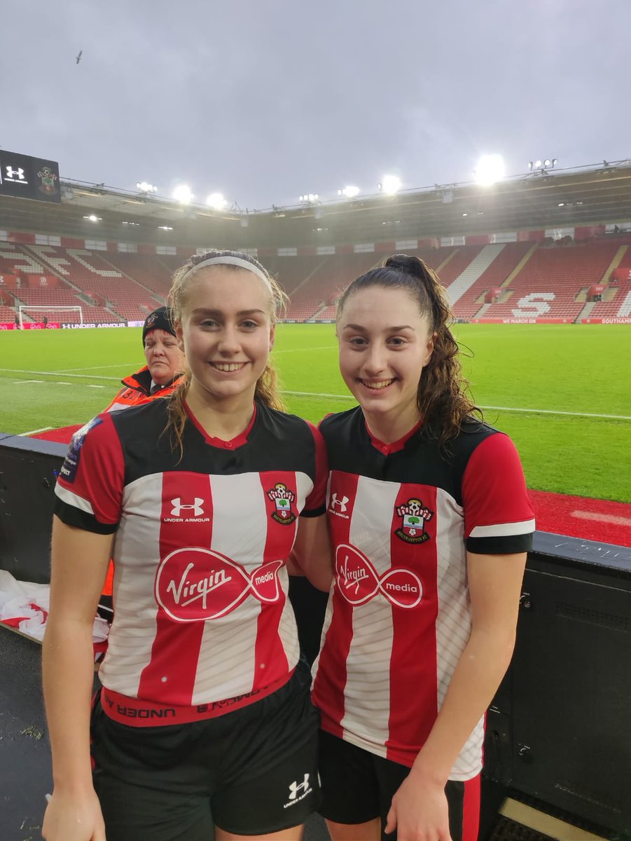 Noadswood_Sch's tweet photo. Very proud of x-pupils Ella and Caitlin Morris who played for Saints FC Women's in the FA cup against Coventry at St Marys with a 3500 strong crowd!
Although they lost 4-1 the ladies were brilliant and held Coventry off scoring for the whole of the 1st half. 
#WomensFAcup https://t.co/f9p0frCQOp