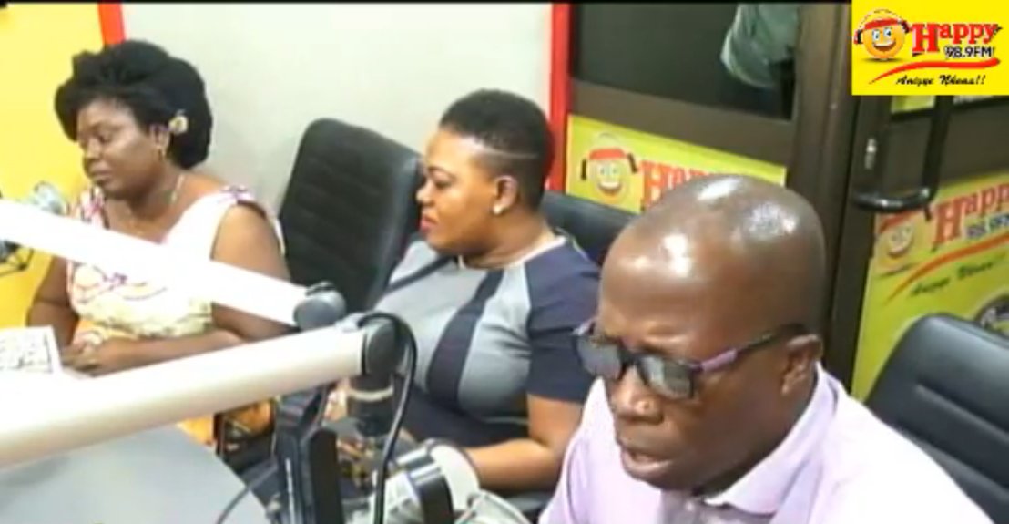 HAPPY989FM's tweet photo. Reps from Neoplan Ghana Ltd join us in the studio to talk to us about the imminent collapse of the company and matters arising. Stay tuned in!
#HappyHMS
@samueleshungh @Fati_ShaibuAli @raymondnyamador https://t.co/lbf8VsJi2J