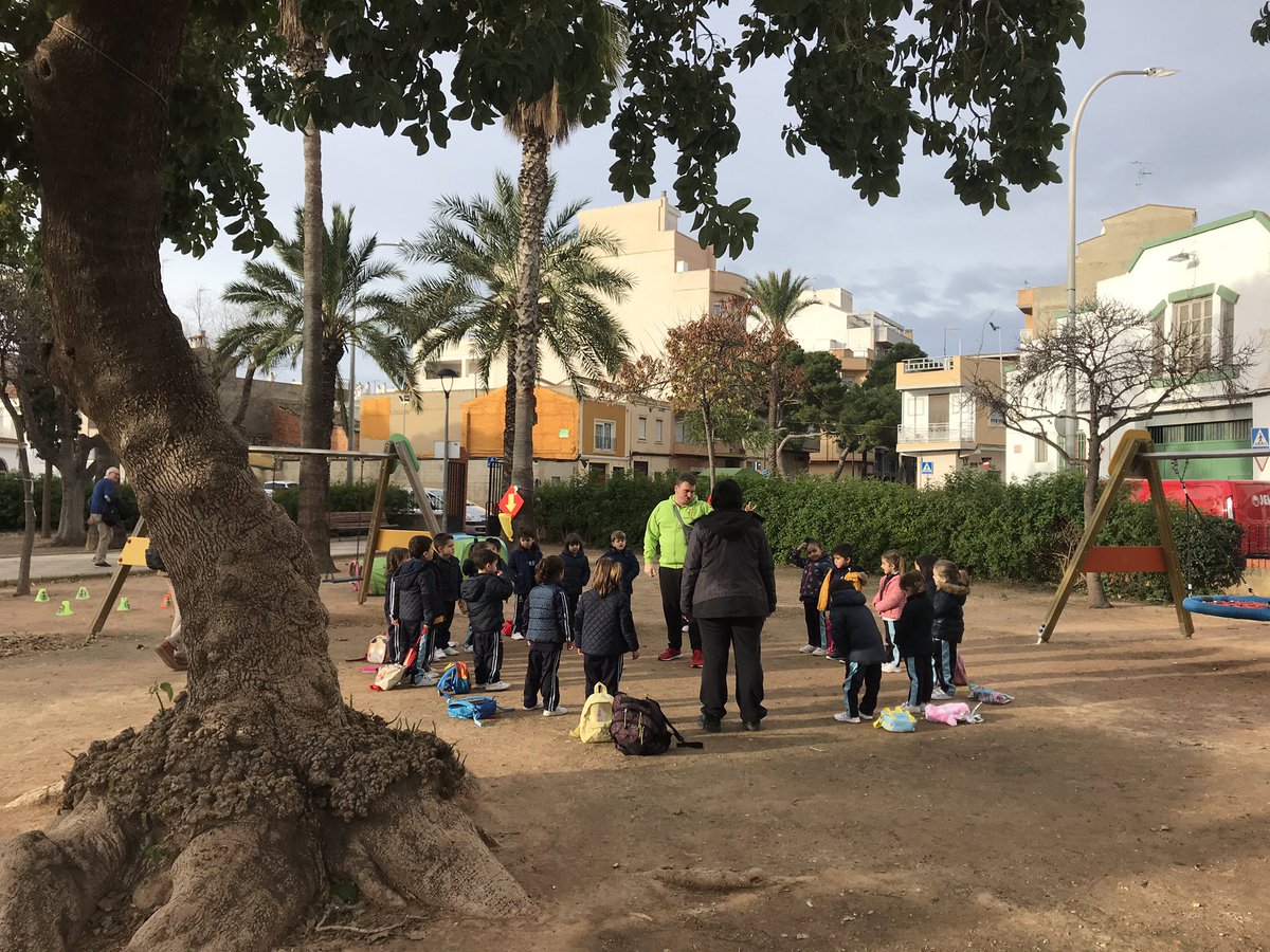 Xtorey_benifaio's tweet photo. #ProjecteElCos Ja estem a punt per gaudir d’un dia genial aprenent al voltant del COS HUMÀ #Infantil #JuntsMillor https://t.co/TZDIg0Z6FN