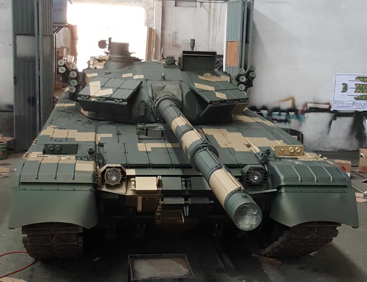 sohailahmedsa's tweet photo. #AlKhalid MBT of #Pakistan to get #AntiThermal (IR) coatings from #IntermatDefence.
1) Min. of thermal signature
2) Alteration of thermal signature to confuse
3) Breaking or delaying Lock On by adversary
4) Low RCS against NIR-MIR-FIR waveband
5) Better #camouflage
#HITPakistan https://t.co/6Y8ffNIJiN