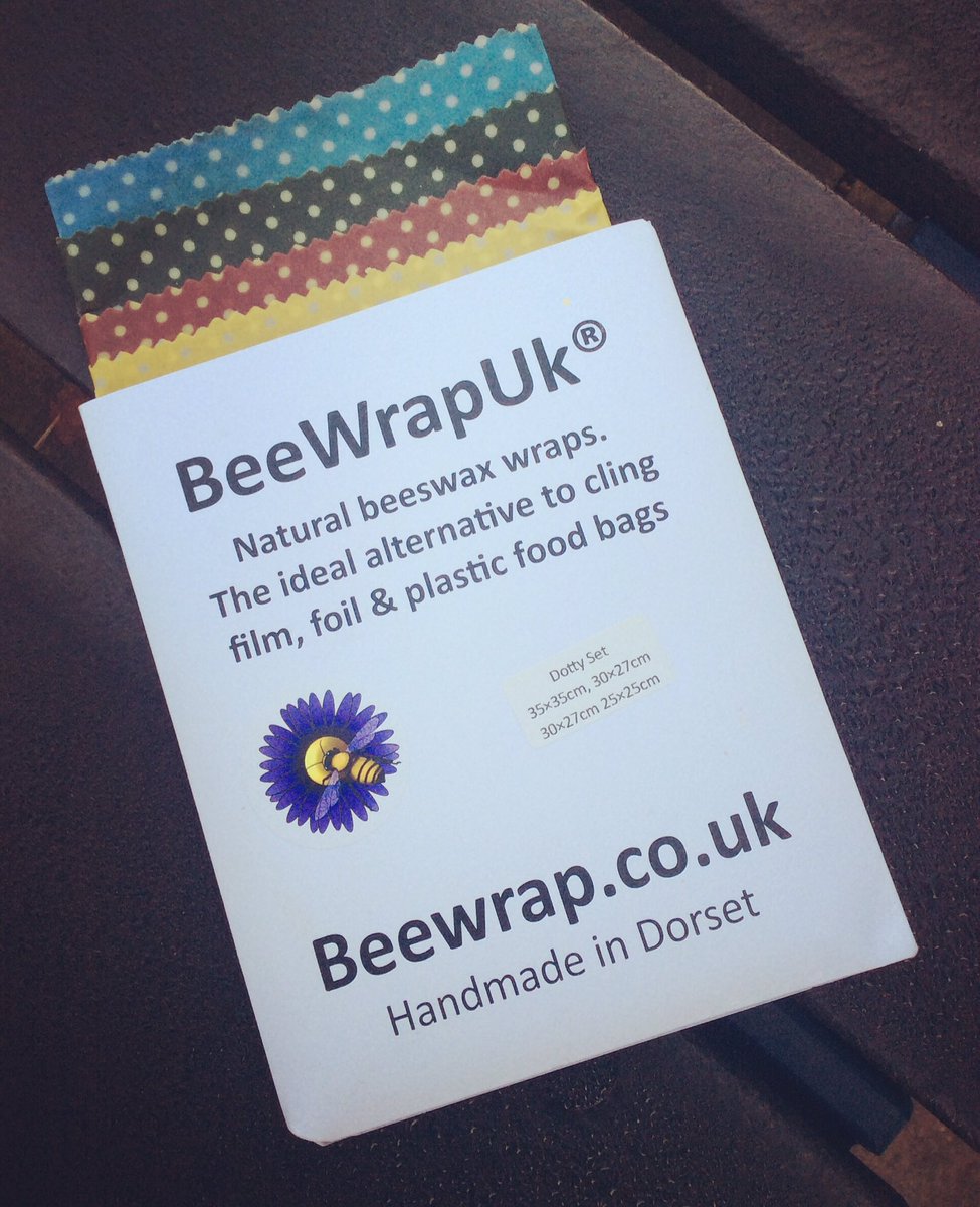 oxfordhighprep's tweet photo. @OhsSchool we are always looking for ways to live a more #sustainable life and are eager to share with each other how we might do that. Mila has brought in her @WaxWraps  and will talk to @oxfordhighprep about how they benefit waste reduction #zerowaste #gdst #community https://t.co/66TCvSlcs2