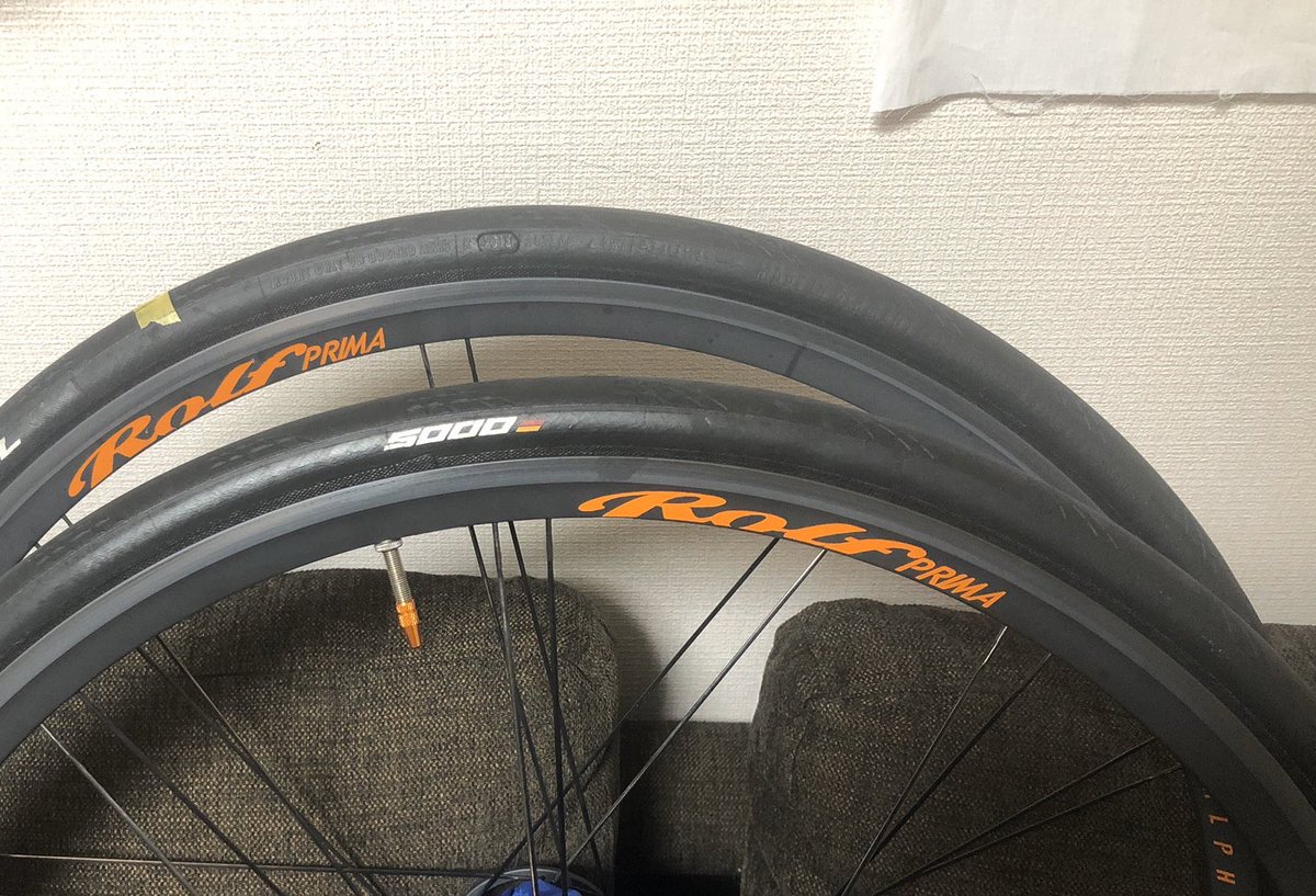 kfeelc2bom's tweet photo. C2HURUにつけているロルフのデカールをご好意によりC2Greenカラーにしてもらいました😆👍@TatsuYu_CYCLE さんありがとうございました😊😊
理想通りです‼️
#Chapter2HURU
#ロルフプリマ https://t.co/ly2rQCIIAt
