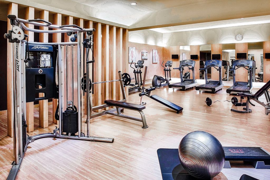 Keep your vitality. A life without health is like a river without water, happy Wednesday 👍
°
°
#quotes #hotelbandung #aryadutabandung #gymlife#hotelfacilities #infoBDG #motivation
°
°
For more info &amp; reservation :
Tlp :022 4211234 | reservation.bandung@aryaduta.com