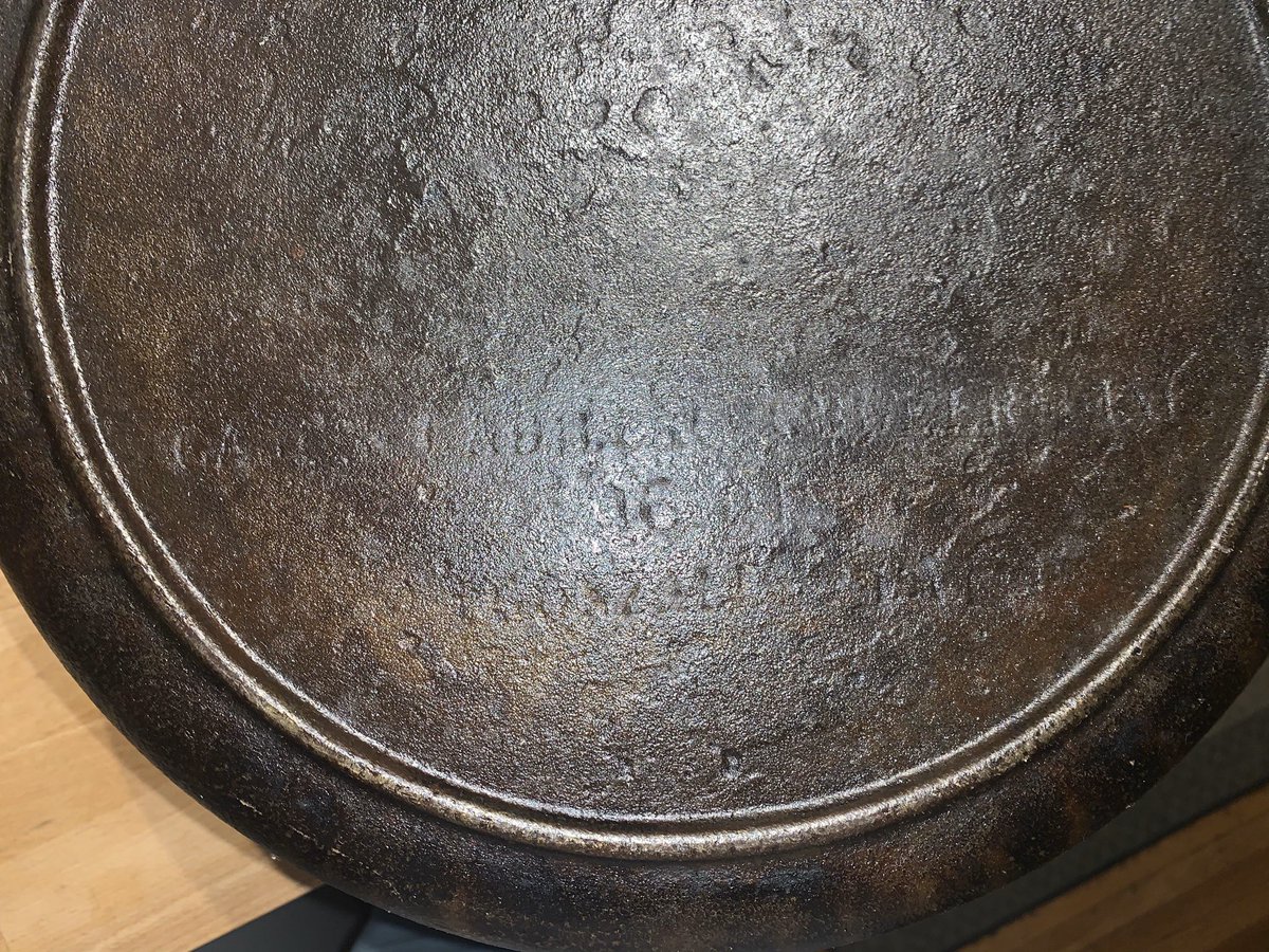 marsyall's tweet photo. @jannseal Hi there! Sorry to bust into your tweetworld, but I’m desperately looking for more info on this family heirloom Dutch oven. Any ideas? https://t.co/jvpVPwssjY