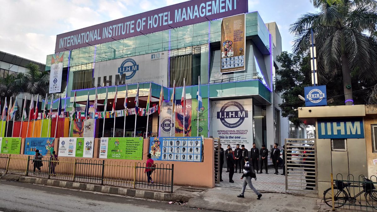 Aakash_iihm's tweet photo. Stunning Delhi Campus.
.
#iihmhotelschool #YCO2020 #yco2020sustainability #Competition #WednesdayVibes https://t.co/XcSmf4xNhM