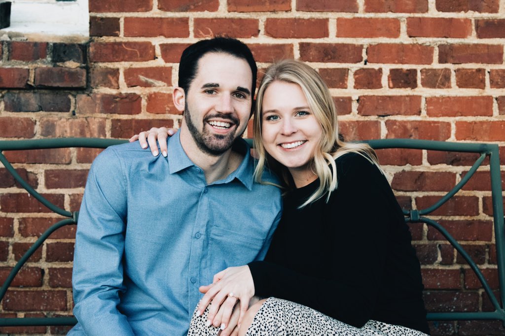 hollybug3's tweet photo. Josh and I got our engagement photos back! Sorry if your feed is blown up until the wedding... so I can post those photos 😂🙈 https://t.co/NdQCb7PajT