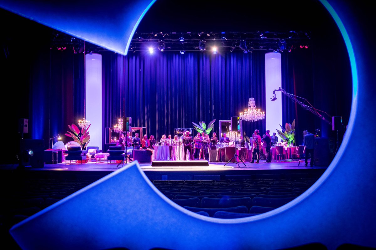 longbeachcec's tweet photo. Long Beach was chosen to host PCMA’s Think Tank, thanks to our forward looking innovative creativity. Would you guess this dinner took place on our very own Terrace Theater Stage!?! ✨ #MeetinLB #LBConventionCtr https://t.co/bVt8rI29aQ