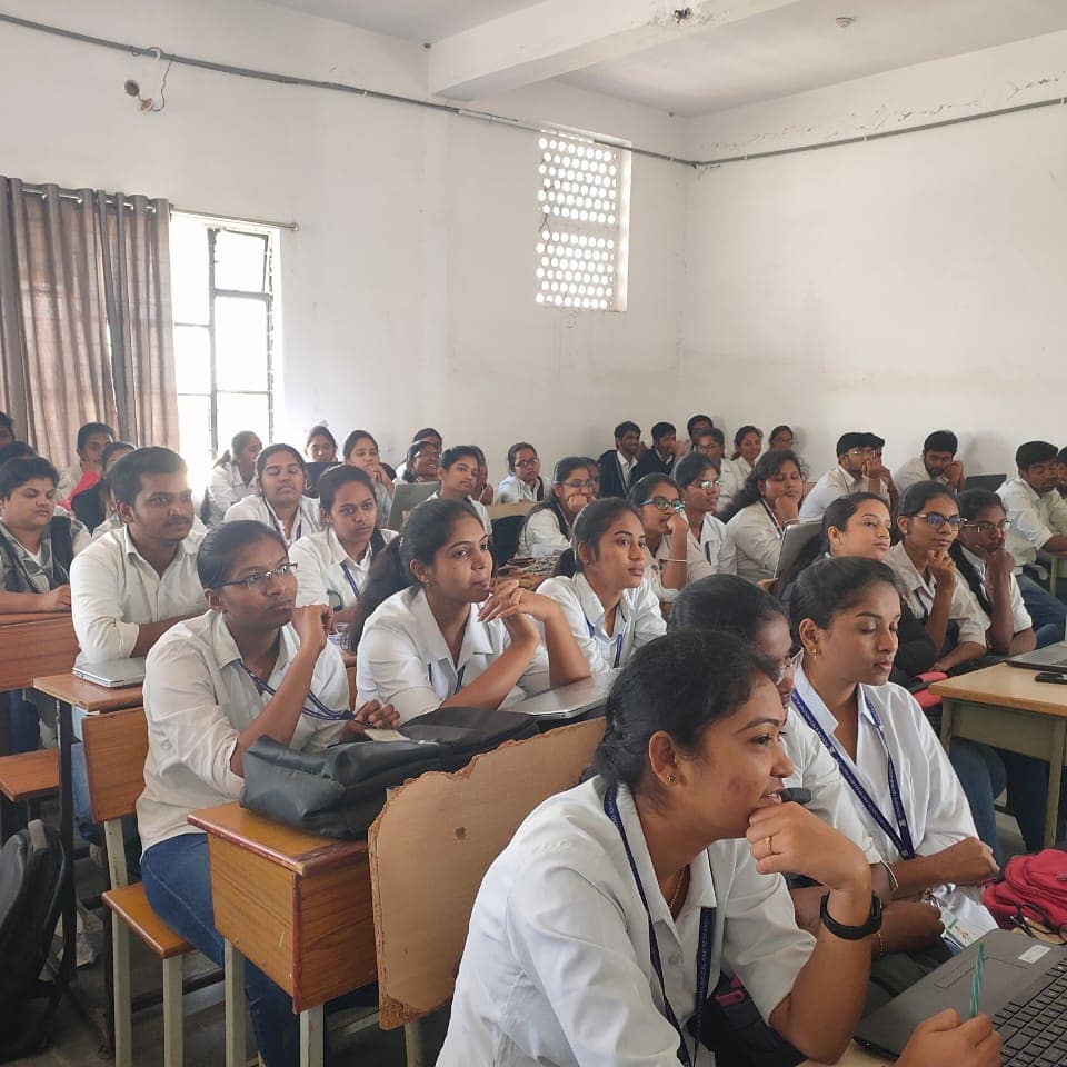 thesmartbridge's tweet photo. Kickstart with 2 - Weeks Rapid Prototyping Event at Aurora’s Technological & Research Institute, Hyderabad on Internet of Things held on 27th January, 2020
#thesmartbridge #AL #ML #IoT https://t.co/Nhl1yJeWYI