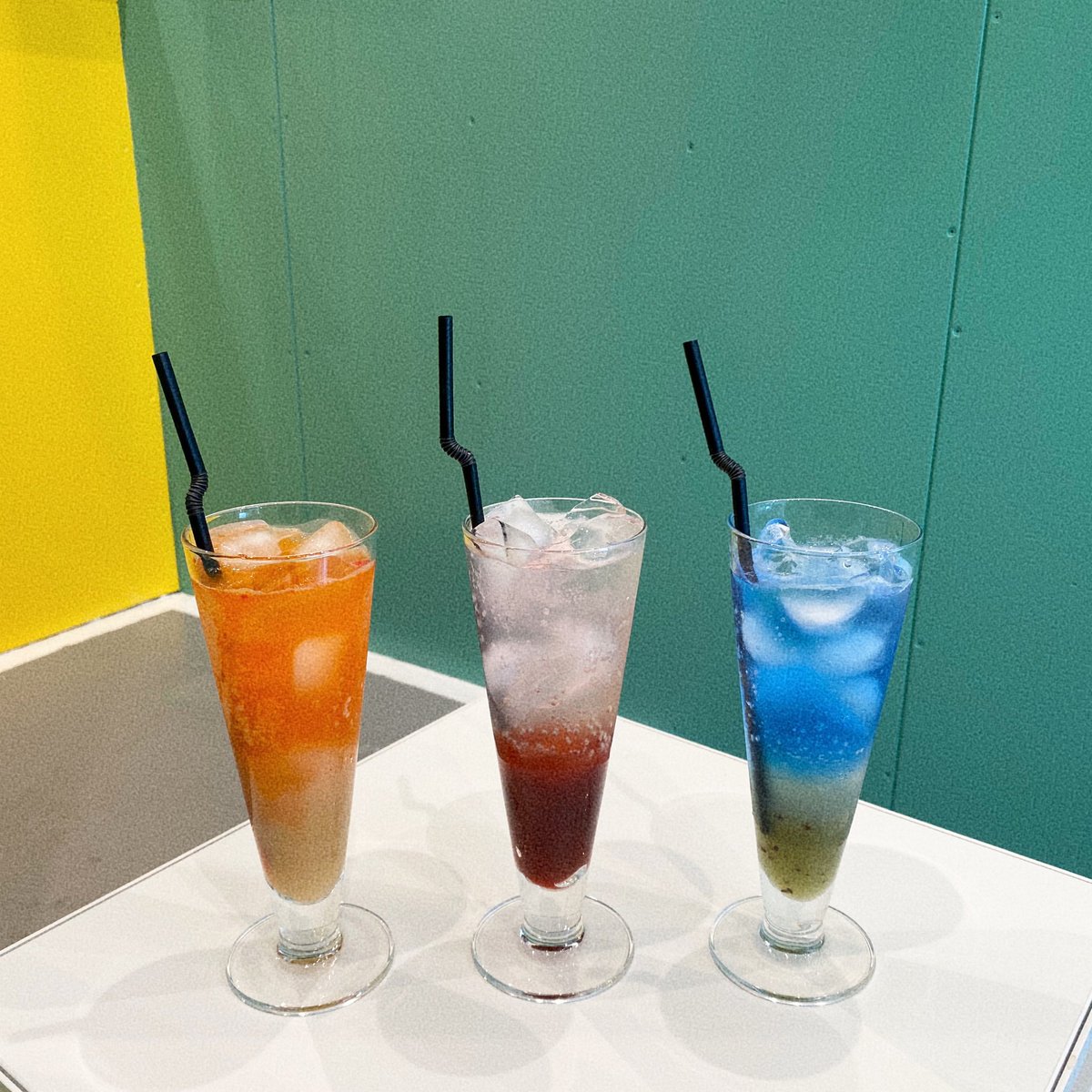 twinklesrecipe's tweet photo. 新作メニューのフルーツサイダーとパウンドケーキです🥰♥️
#大阪カフェ #大阪 #難波カフェ #難波 #日本橋カフェ #日本橋 #カフェ https://t.co/724ZYTgCdP