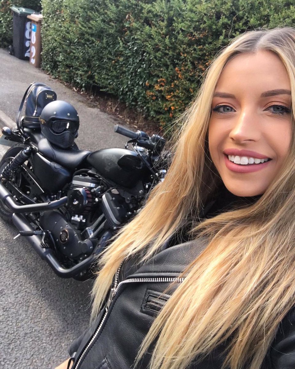 themotodolls's tweet photo. You don’t need permission from anyone to be yourself. 
#motorcycle #femalerider #womanrider #womenwhoride #girlonmotorcyles #girlswhoride #rider #biker #twowheels #greenlight #awesome #pictureoftheday #picoftheday #braap #harley #suzuki #ducati #kawasaki #harleydavidson #Yamaha https://t.co/DgVUtE5Kwg