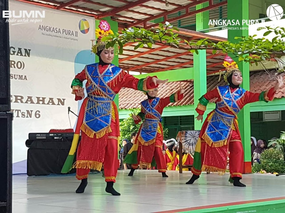 KSO_HLP's tweet photo. Peresmian Bantuan Bina Lingkungan Monumental Th.2019 dari PT. Angkasa Pura II Bandara Halim Perdanakusuma kepada MTSN 6 Jakarta Timur.
#angkasapura2
#halimperdanakusumaairport
#mantAP2
#GREAT2020 https://t.co/pRafB8gT1k