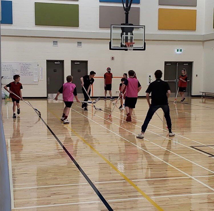 👀 <a href="/BuddDaxton/">Daxton Budd</a> and <a href="/SimonBurness/">Simon</a> were out at <a href="/MeadowRidgeFSD/">Meadow Ridge School</a> to kick off their literacy week on Monday. 
#givingback
#literacyweek