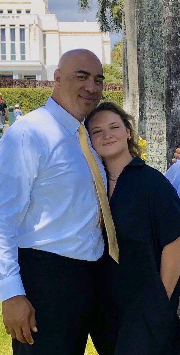 Jasen_AhYou's tweet photo. Love being a #girldad to my princess @zgirlahyou. Love you baby girl! https://t.co/s6SC57SNOm