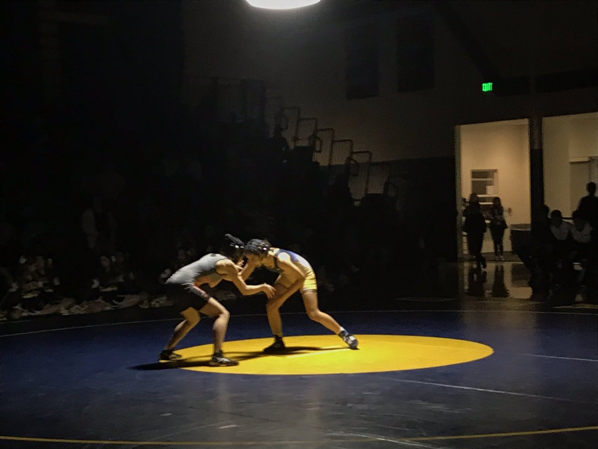 WapatoSD's tweet photo. #PinAndWin
#SeniorNight https://t.co/39zKHGHlwg