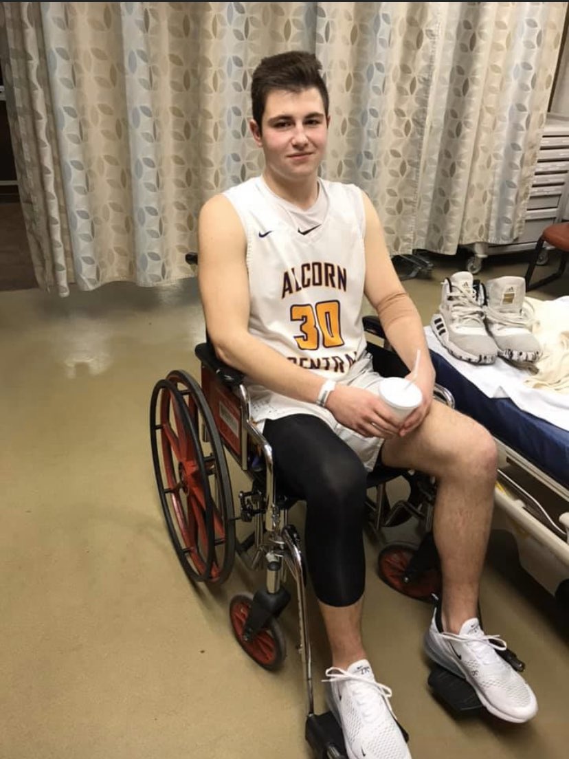 dadof5rebs's tweet photo. Praising the Lord for watching over JR tonight. Thanks to everyone for the prayers. He’s really sore and moving slow but he’s going to be ok. https://t.co/vP2FvctYd9