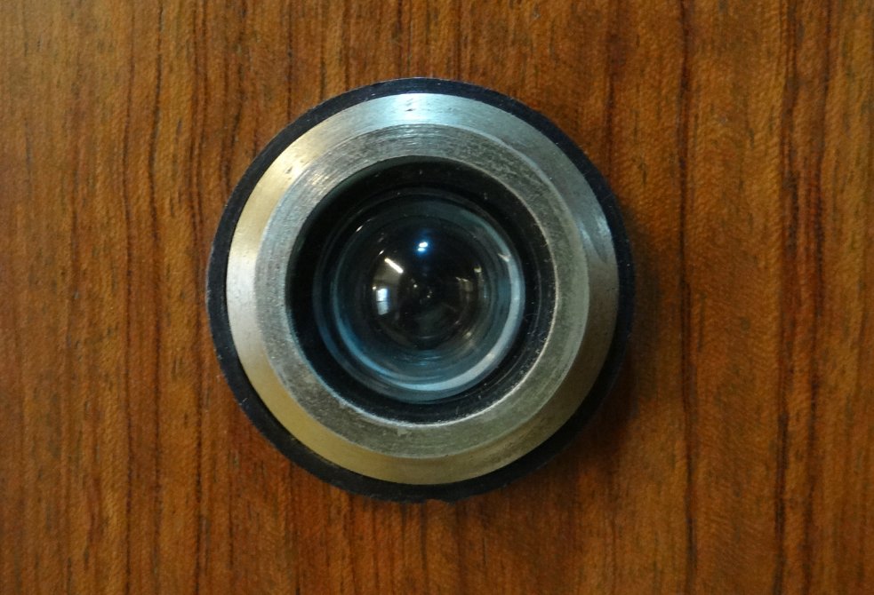 MelanieMcCurdie's tweet photo. Inspired by the song #Honey (Open that door) written by the late, great #MelTillis and made famous by #RickyScaggs
Take a look through the peephole, won't you? https://t.co/9faHC7N2In #fiction #Inspired #supportindie #IARTG #womeninhorror #amwriting #writingcommunity https://t.co/6nJkuVROLR