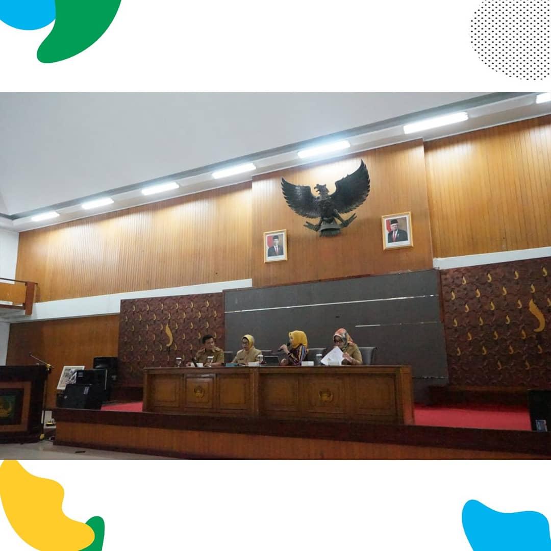 dpmdesajbr's tweet photo. Bandung (28/1) evaluasi kegiatan Sekolah Perempuan Capai Impian dan Cita Cita (Sekoper Cinta) tahun 2019. bertempat di Sekretariat Sekoper Cinta Jl. Turangga No. 25 Bandung https://t.co/cRIaL7Ubko