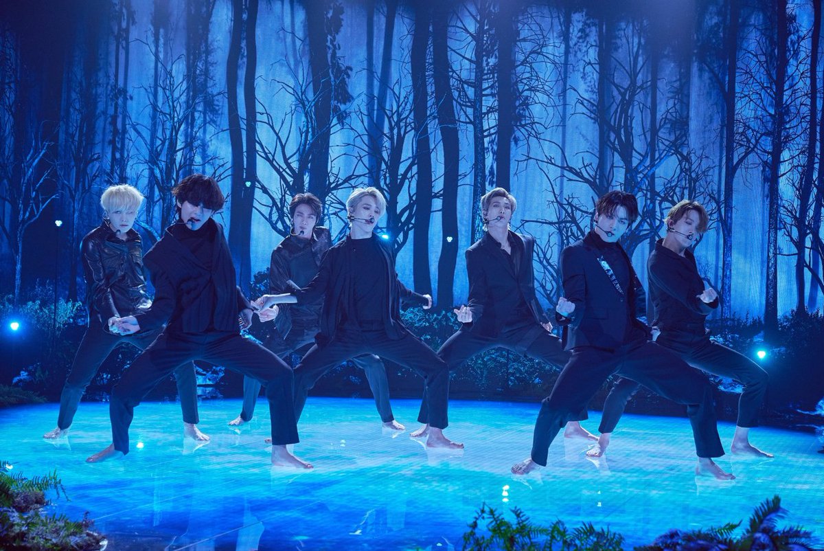 TheMarkMonta's tweet image. BTS at James Corden          VS         #BTS at #Grammys2020 

 #BTSxCorden #BTS #BTSArmy @JKCorden @BTS_twt