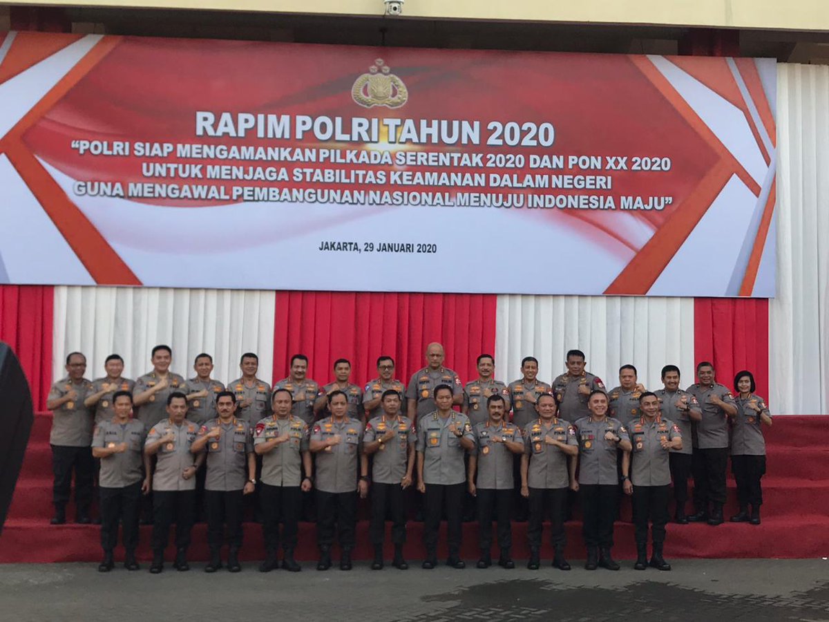 Rapim Polri Tahun 2020
"Polri Siap Mengamankan Pilkada Serentak 2020 dan PON XX 2020 untuk Menjaga Stabilitas Keamanan Dalam Negeri Guna Mengawal Pembangunan Nasional Menuju Indonesia Maju ##RapimPolri2020
