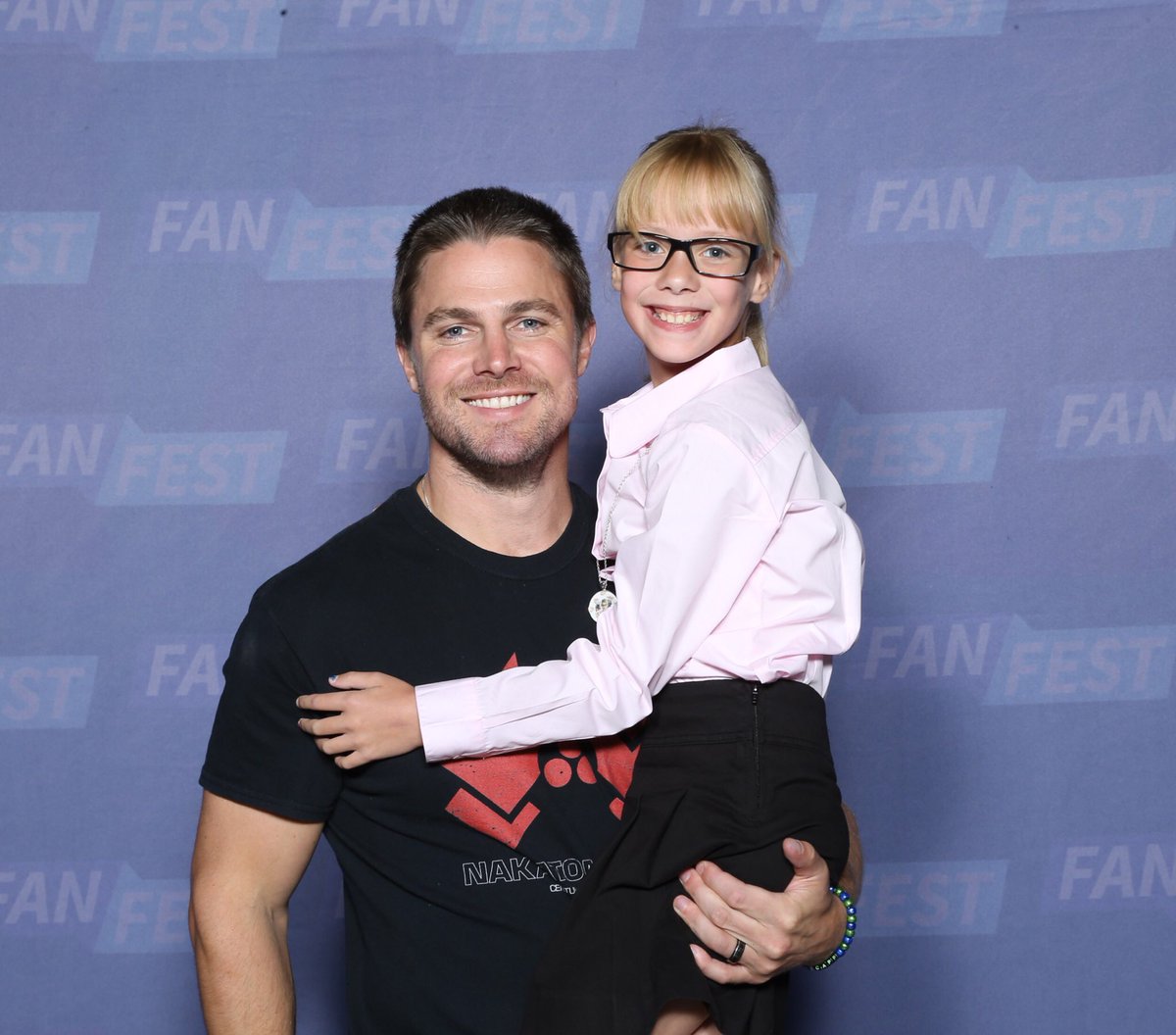 jbuffyangel's tweet photo. Yahoo! I found my Nashville pics! #OlicityForever https://t.co/w9EOpCUXWY