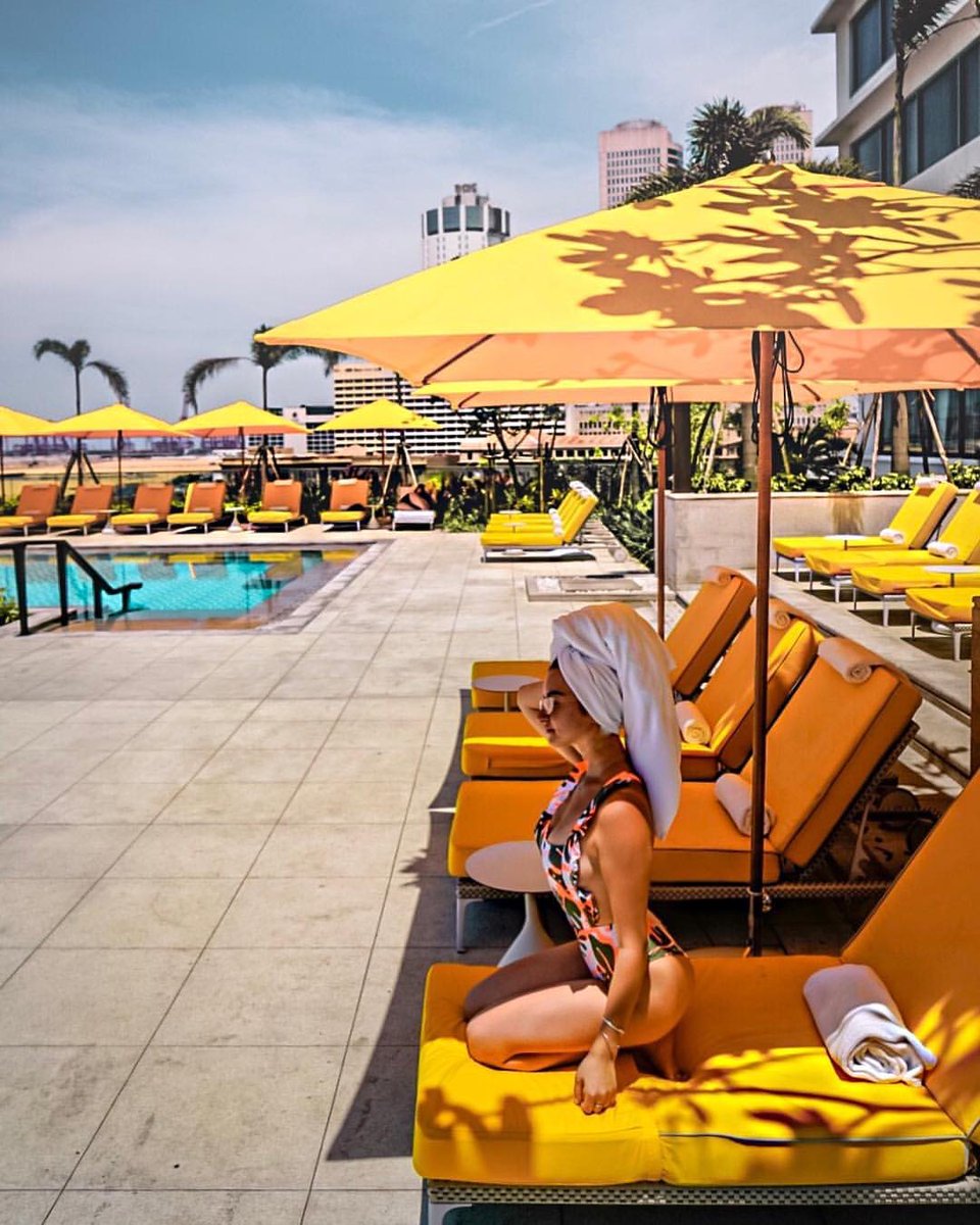 ShangriLaCMB's tweet photo. Happiness is a day spent by the pool.
#MyShangriLa #DiscoverColombo #ShangriLaColombo #ParadiseFound https://t.co/Q5QJ3niSHL