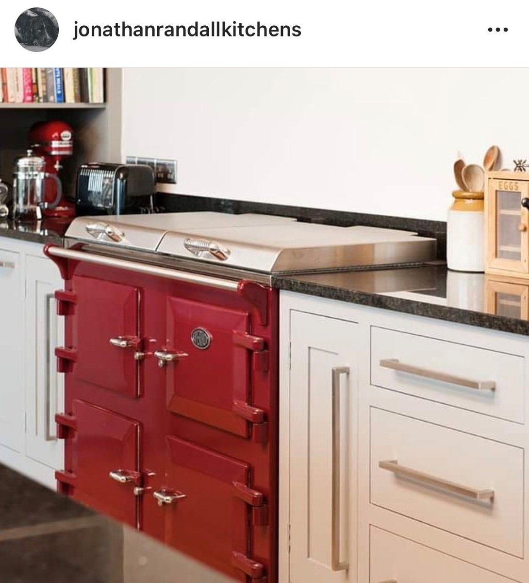 everhotcookers's tweet photo. A classic, country feel – our Burgundy Everhot adds warmth to any kitchen. Thanks for sharing @jonathanrandallkitchens.
#Everhot #heatstoragerangecooker #rangecooker #kitchen #kitchendesign #luxury #design #cookers #kitchenideas #40thanniversary #birthday #40yearsofEverhot https://t.co/R9vmumtR8o