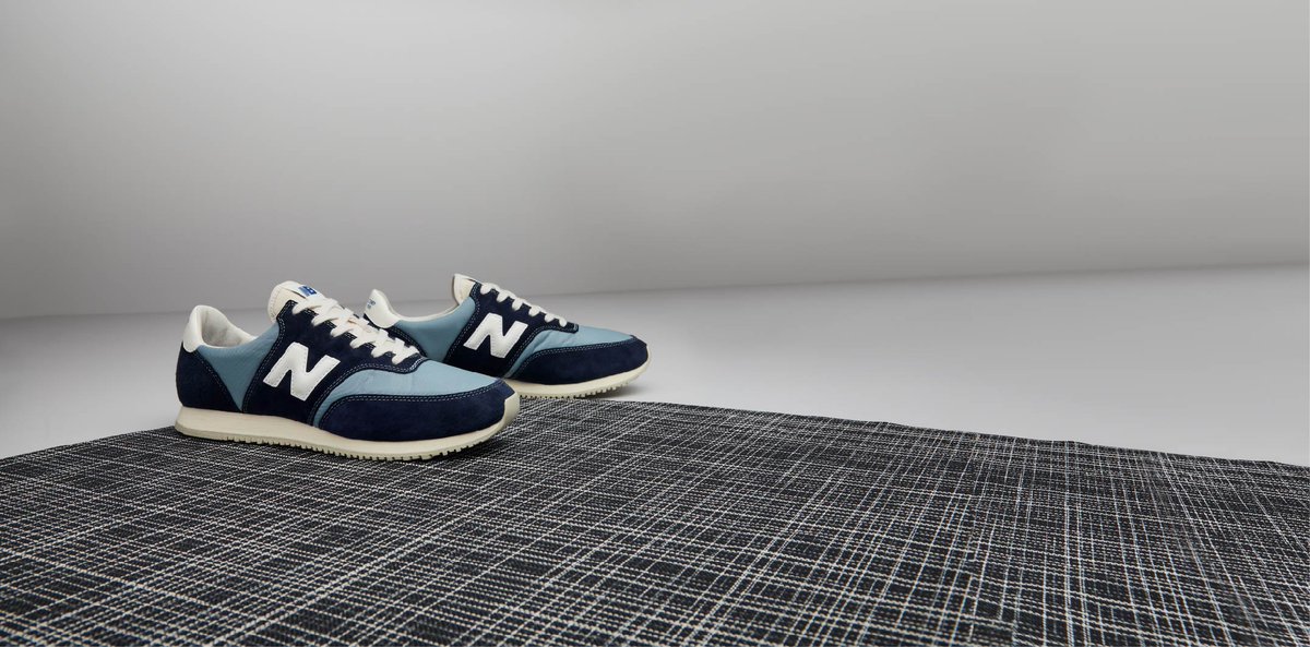 newbalance_jp's tweet photo. 1978年に #ニューバランス 初のレース用シューズとして登場した「#COMP100 (コンプひゃく)」が、クラシカルな雰囲気の漂うライフスタイルモデル「#MLC100」として再登場。
☛ https://t.co/SElxy01UBJ
オリジナルカラーのスモークブルー他、春夏らしいシーズナルカラーやオールレザーで発売。
#NB https://t.co/Iteja30YSh