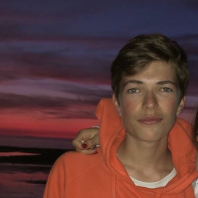 oscarbldl's tweet photo. #NouvellePhotoDeProfil https://t.co/WZ2jK9UISy