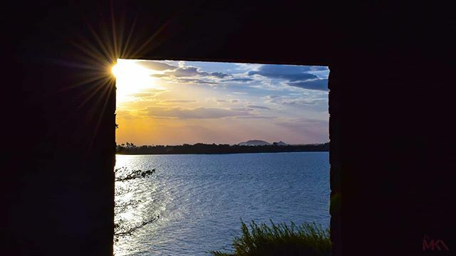 arifDesignsEth's tweet photo. its not always the light at the end of the tunnel ... sometimes its you....sometimes its NOW. https://t.co/05uvHrablW https://t.co/rWDWqJGevB