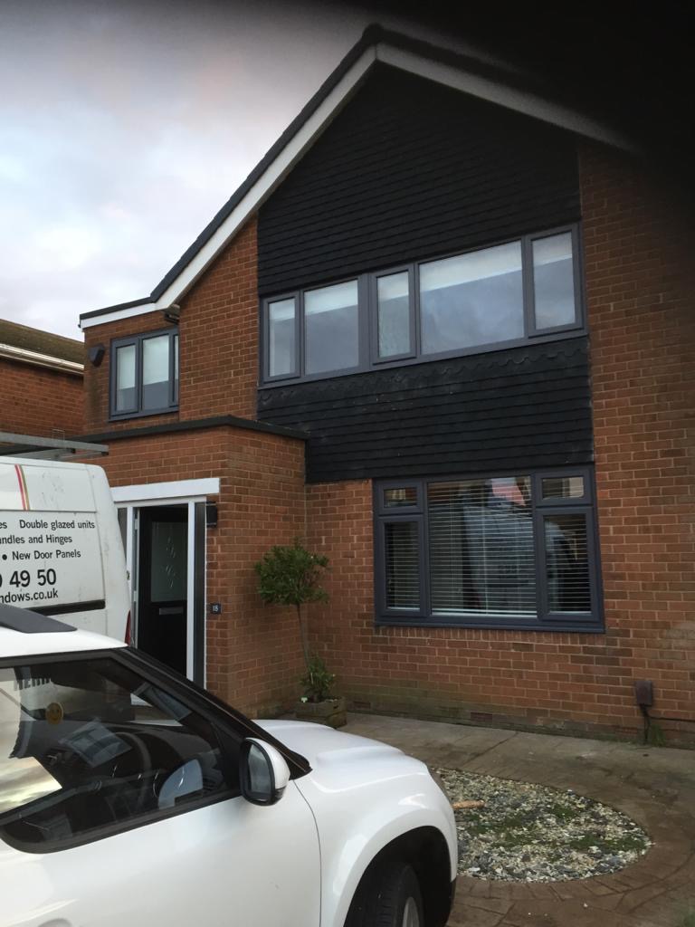 Installation of the week 

Anthracite windows😍😍