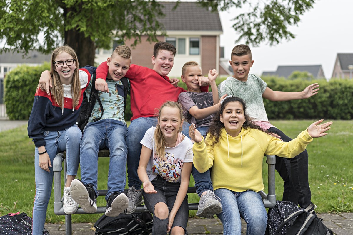 Open dag, vestiging Pekela, vandaag woensdag 29 januari van 18.30 - 21.00u.

Heb jij advies voor vmbo, mavo, (zesjarige) havo, havo of vwo? Kom dan naar de open dag van vestiging Pekela. Deze kleinschalige sportactieve school heeft een prettige sfeer waar jij je gauw thuis voelt.