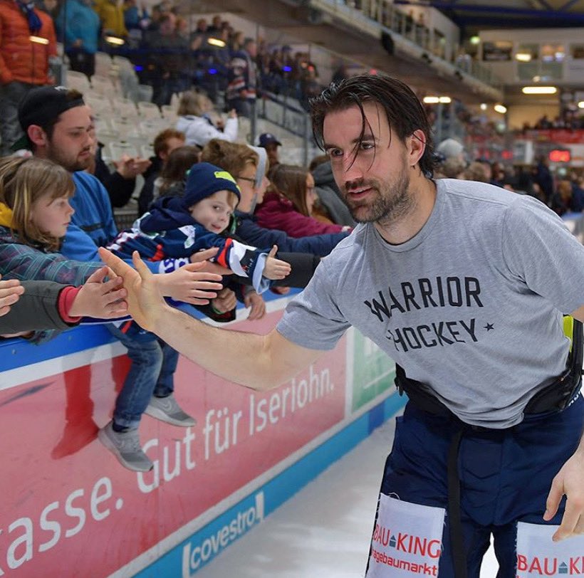 Alex Petan tweet media