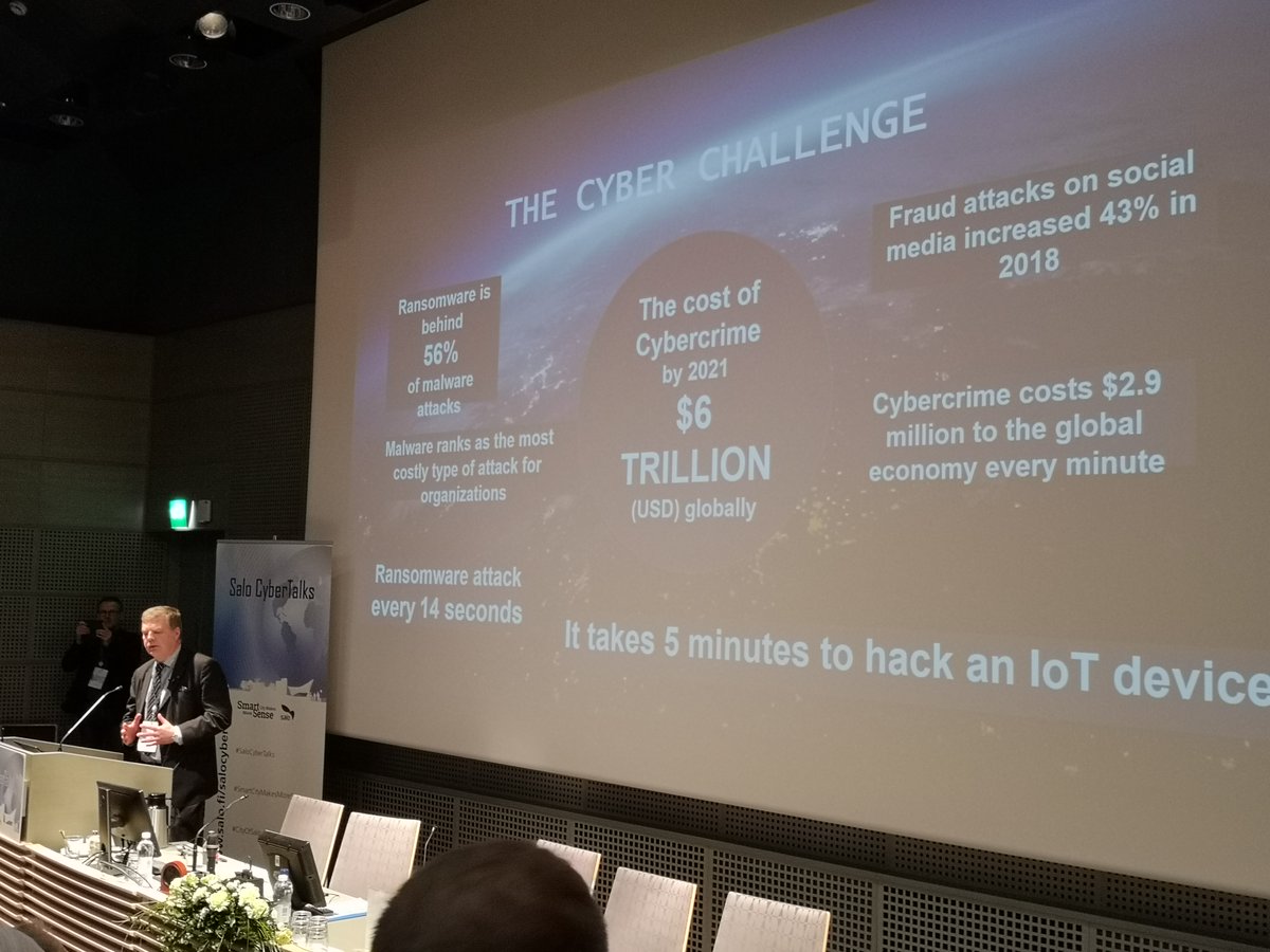 Salonkaupunki's tweet photo. @SaloIoTCampus 'lla eilen pidetty #SaloCyberTalks2020 kokosi jälleen salin tupaten täyteen kiinnostuneita kuulijoita. 
Kunnat tulevat tulevaisuudessa olemaan yhä useampien ja kehittyneempien hyökkäysten kohteena. https://t.co/YTE11zSrTk #Salonkaupunki #SaloCyberTalks https://t.co/v5DOBv3ATG