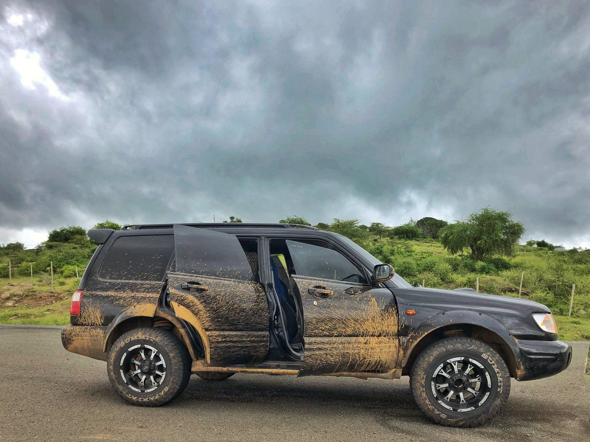 alvin_mburu's tweet photo. #HiddenGemsOfKenya 

Rusinga Island. I'd definitely go back ! 

📷: My phone as well as my good friend,  Michael,  whom we did this road trip together some time back. 

Distance you may ask ? About 400 kilometres from Nairobi. Roughly a 6-7 hour drive. https://t.co/TlZjZObQKl