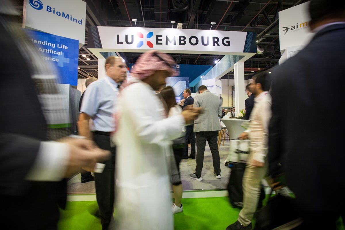 virgule_lu's tweet photo. La mission économique du #Luxembourg à Dubaï marque des points https://t.co/5gmsG84k6L @EtienneSchneide @pierregramegna @MinFinLux @ccluxembourg @ExoAtlet @Rotarex #Biomind @CarloThelen https://t.co/gLcw5i5029