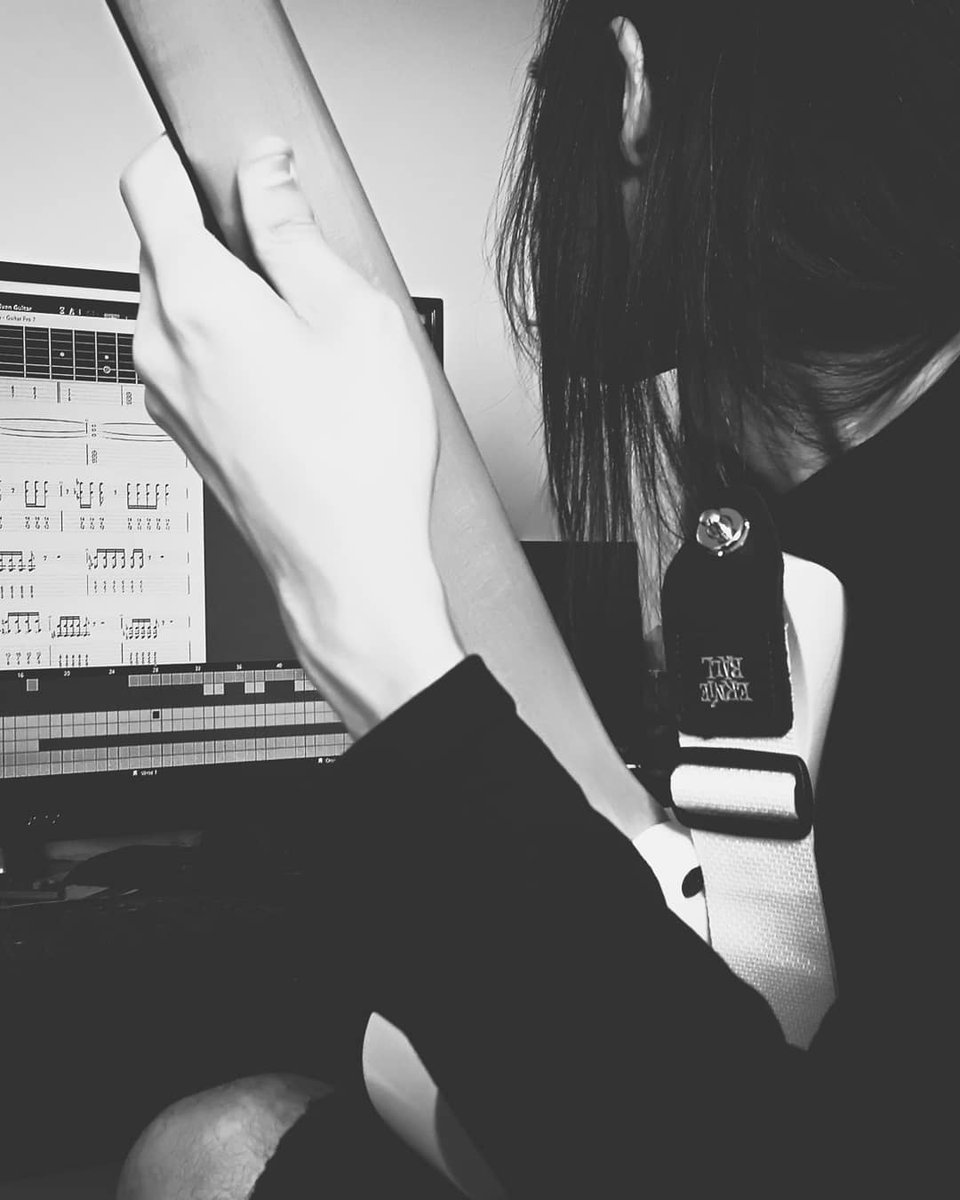 SubsistenceBand's tweet image. Dillan cooking up magic 🎸🎸🎸