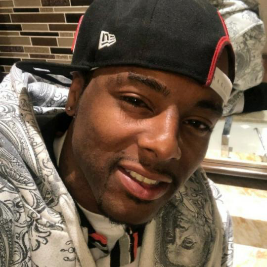 SirCeaserMusic's tweet photo. https://t.co/gS0SQ5yTSe is back! #LiveMe Chit-Chat#Liveme SirCeaserMusic Insta https://t.co/gfuaGF3xd1 https://t.co/kvsvs8nvoJ