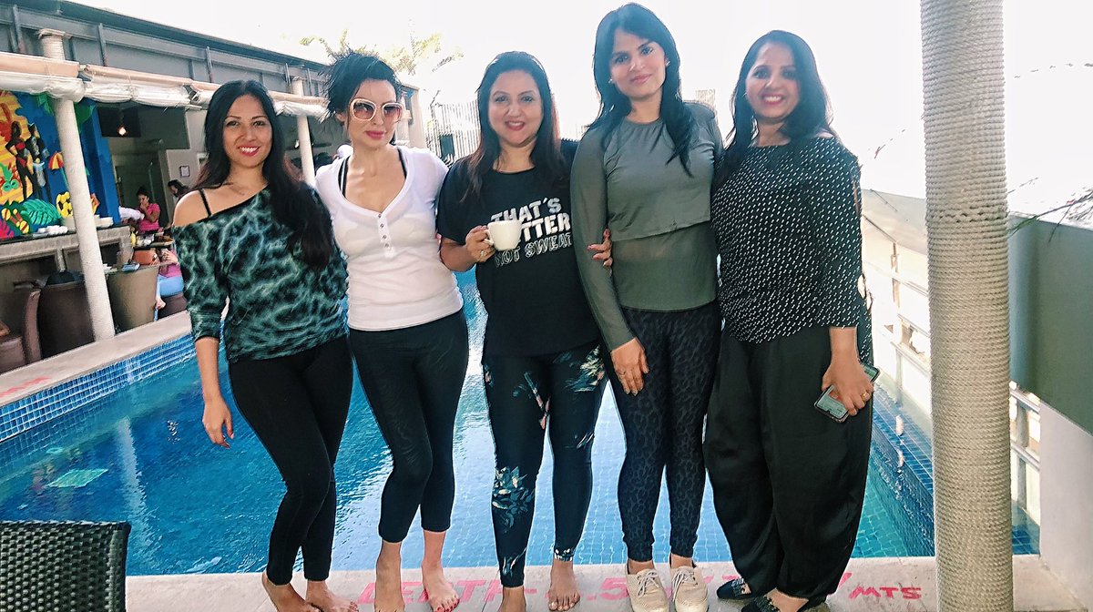 TangySorbet's tweet photo. Yoga and Meditation session followed by #healthy #breakfast as part of #Resolution2020 #EatGoodFood #GourmetPassportExperiences at #ChamaGaucha #RadissonHyderabadHitecCity turned out to be a great start to the weekend. @gourmetpssprt @Radisson @HiHyderabad @swachhhyderabad https://t.co/GcqTWwL2Pn