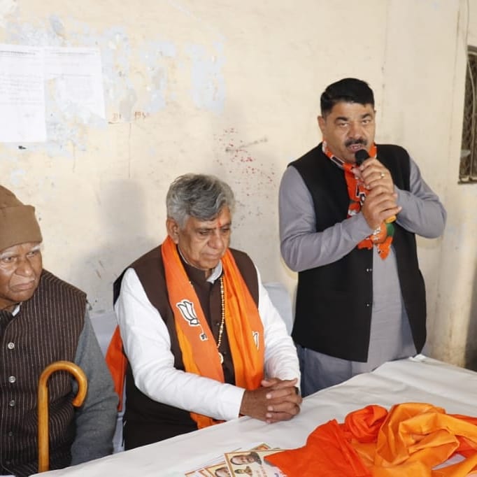 TilakRamGupta63's tweet photo. Vote and Support Mr. Tilak Ram Gupta for Trinagar constituency vidhan sabha election 2020
Asssembly #16
8 February 2020
#party #rss
#bjpgovt
#state #politics
#leaders
#hindus
#narendermodi
#modigovt
#nation
#shah
#primeminister
#narendermodi
#Parliament
#Election2020
#8feb2020 https://t.co/Hjwxilg0Om