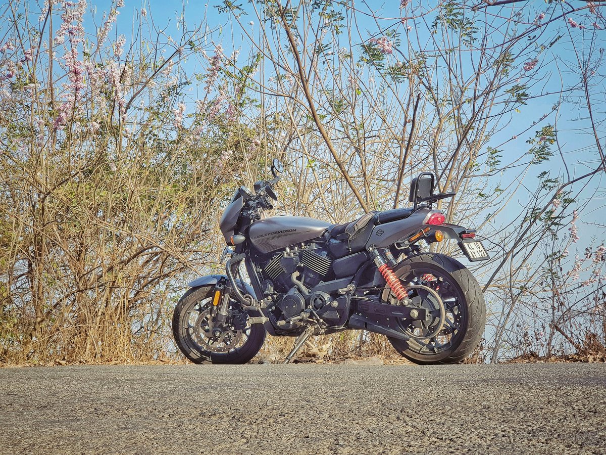driftcat123's tweet photo. Tis the riding season!!
#moto #motorcycle #harleydavidson #harley #hdstreetrod #spring #bloom #riding #Seasons #vtwin #superbike #caferacer #twin #findyourfreedom #freedommachine #ride #rideordie #biker #motolife #morningmotivation #kerala #retweet @HarleyIndia @harleydavidson https://t.co/7IZGZniL71