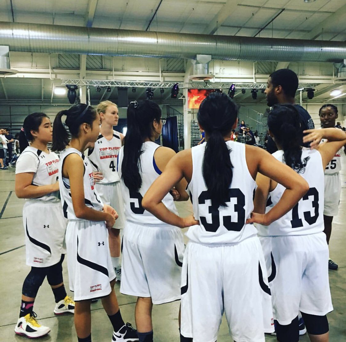 Britopian's tweet photo. I’m a #girldad too @elleduncanESPN 

#hooplife 
#topflightelite https://t.co/qfE95O3PJU