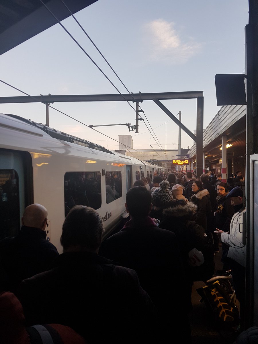kemaha's tweet photo. The joys of commuting... I was on the 7.45 from St Albans, but we were booted off as there was a problem with the train. And now I'm missing a train from platform 3 as we weren't advised. Oh, Thameslink... https://t.co/LiKA199JhT