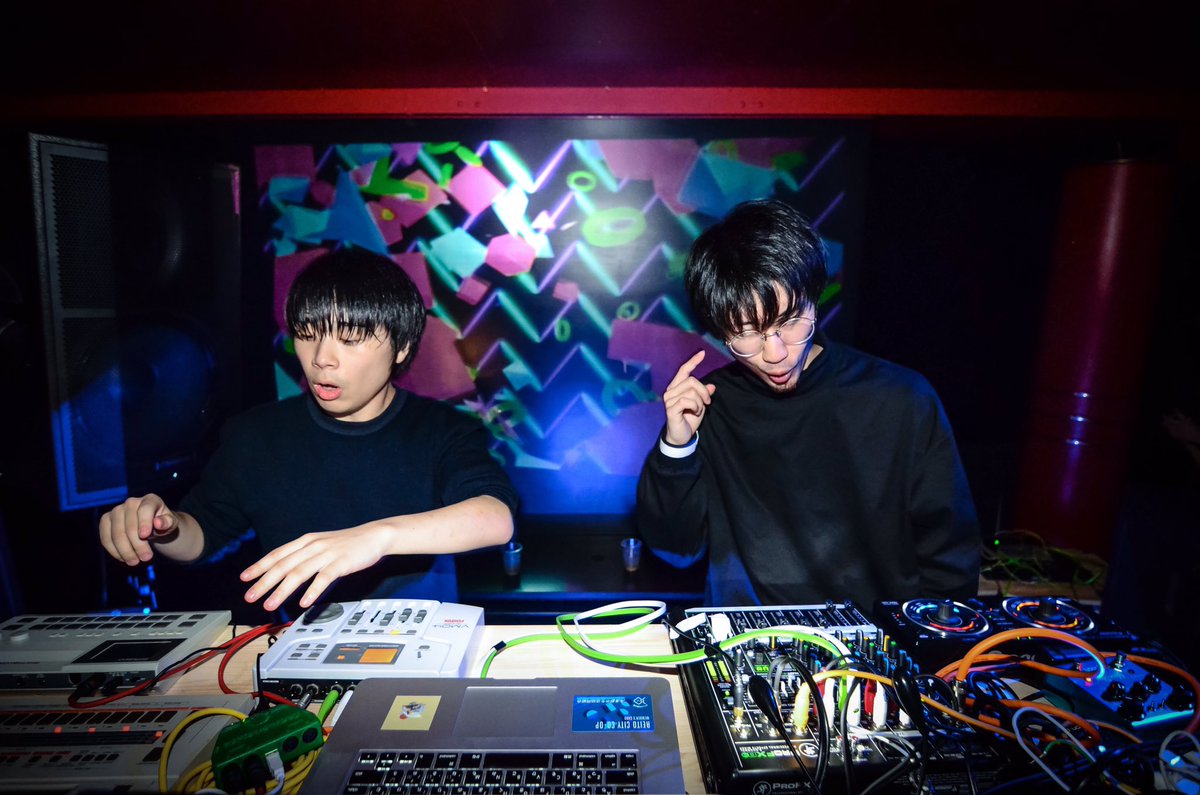 raw_snap's tweet photo. パソコン音楽クラブリリースパーティーin 静岡
お越しいただきありがとうございました💃
リリースおめでとうございます㊗️🎉
@pasoconongaku
@pavilionxool
@isagen7
@COA_SHIZUOKA
#パソコン音楽クラブ
#pavilionxool
#isagen
#nightflow
#rawsnap
⬇︎詳細⬇︎
https://t.co/tQ8RJvdRmi https://t.co/iExJLmCBnu