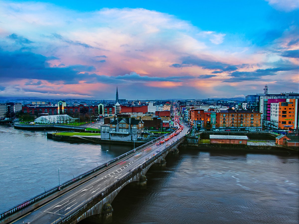 LimerickStrand's tweet photo. Just one more day until #Limerick unveil it’s much awaited new brand to strengthen its competitive edge nationally and internationally! Team @LimerickStrand  can’t wait to see it! #LimerickBrand #MeetInLimerick @Limerick_ie @Shannon_Region https://t.co/33sJedNjR9