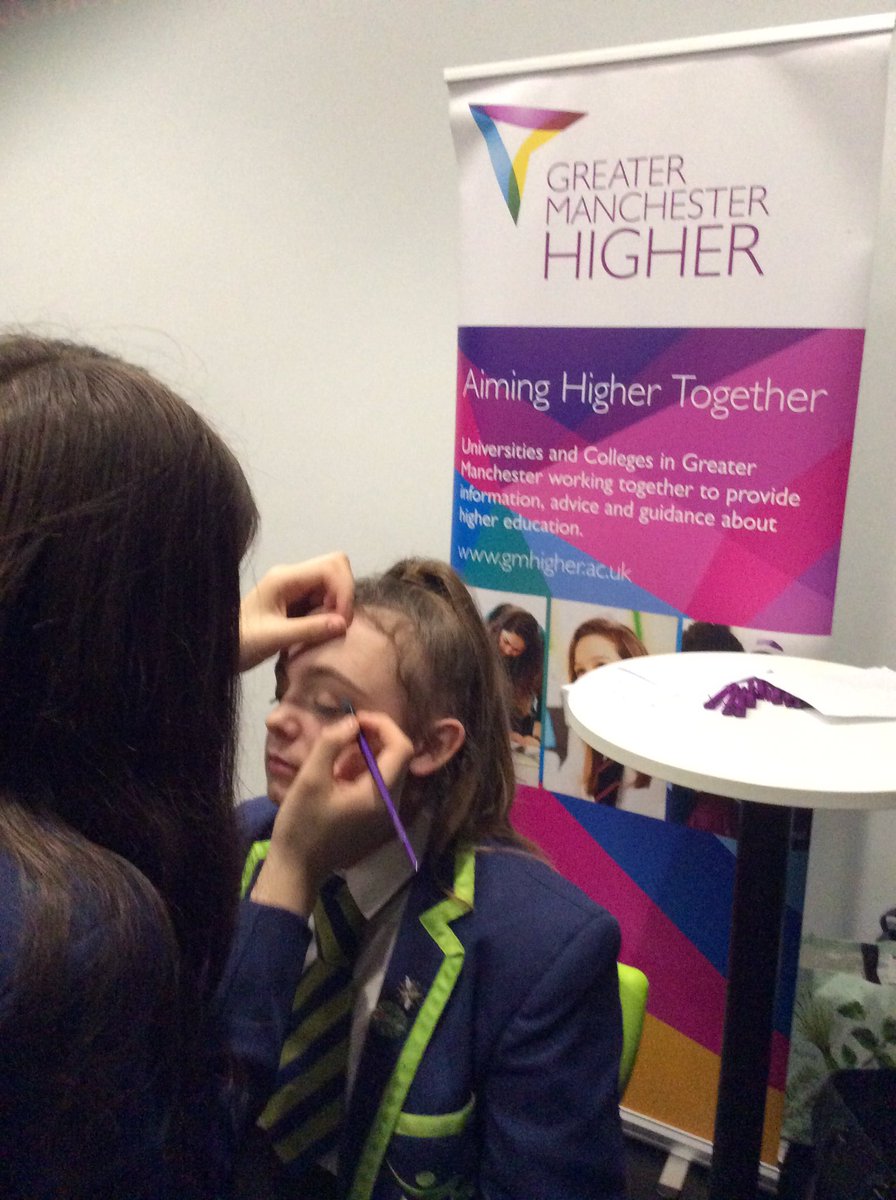 HairMea's tweet photo. An inspirational careers session for Yr 9 H&amp;B students today by GM Higher. Focusing on transferable skills and HE options within the industry. @GM_Higher @MEAcad #linkingcirriculumtocareers #raisingaspirations https://t.co/xNR5HrfqXQ