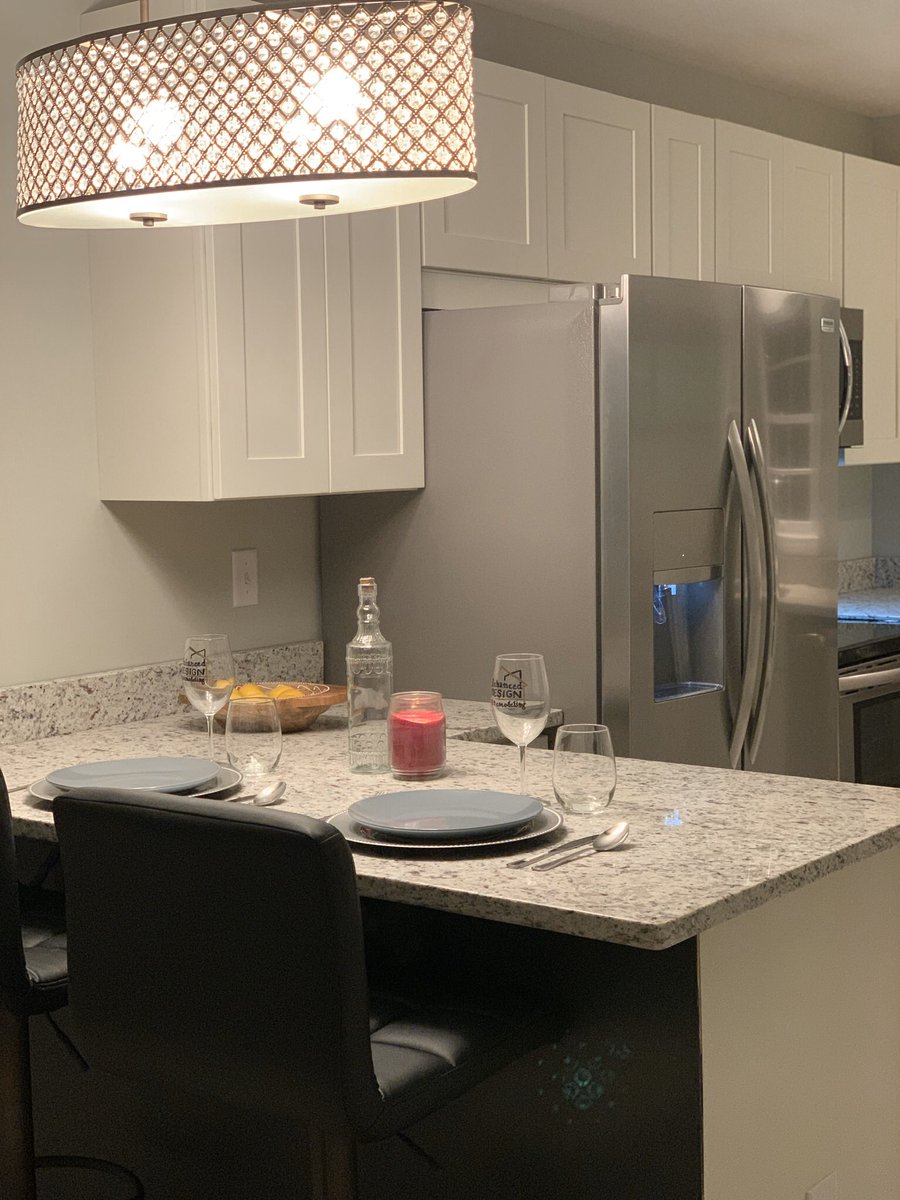 design_enhanced's tweet photo. #kitchen #kitchendecor #kitchendesign #kitchenisland #fixerupper #homeflipper #interiordesigner #remodeling https://t.co/WsrbWMnf1U